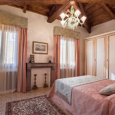 Appartement Ca Manzoni With Terrace Venetië