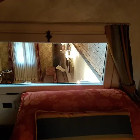 Ca Manzoni With Terrace * البندقية