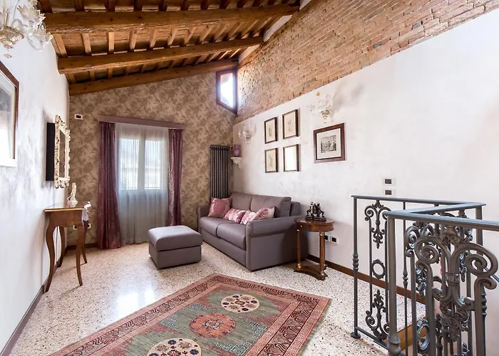 Ca Manzoni With Terrace Velence