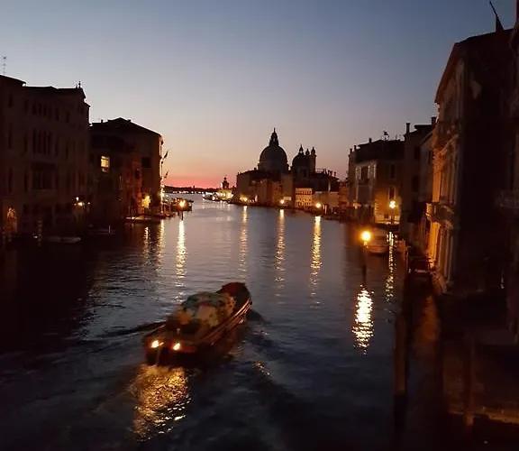 Apartman Ca Manzoni With Terrace Velence