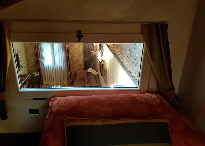 Ca Manzoni With Terrace * Velence