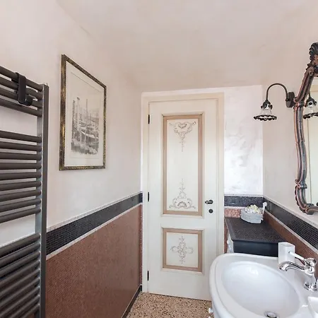Cà Manzoni With Terrace *