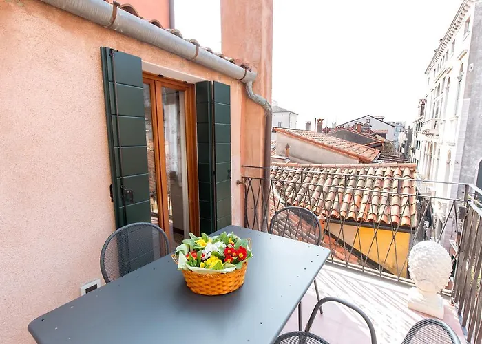 Lägenhet Ca Manzoni With Terrace
