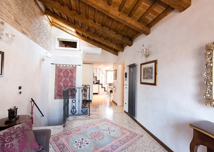 Ca Manzoni With Terrace Lägenhet